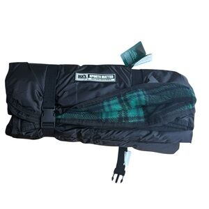 Dick’s Sporting Goods Stadium Blanket